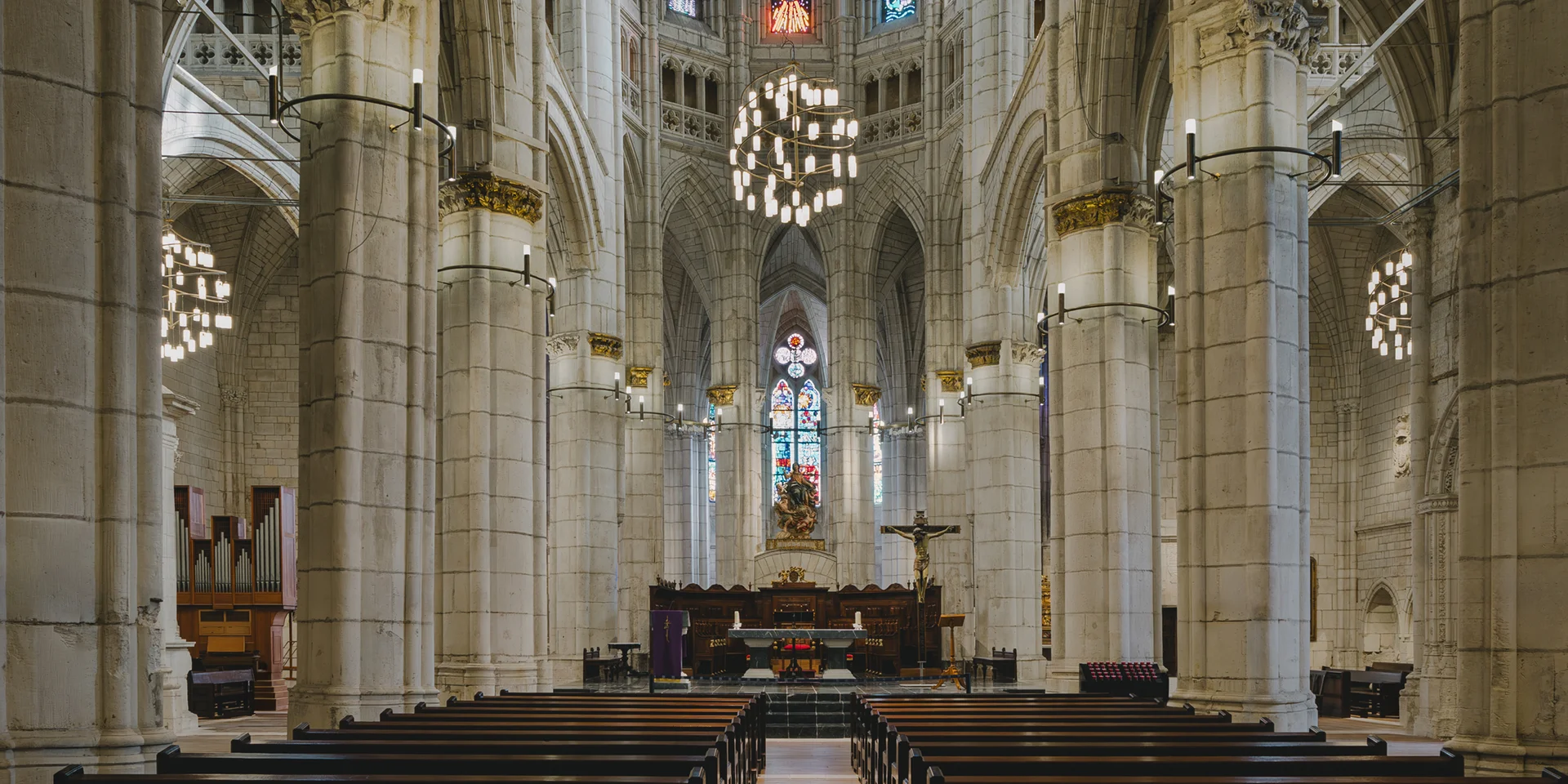 Iluminación con personalidad para la catedral de Santa María