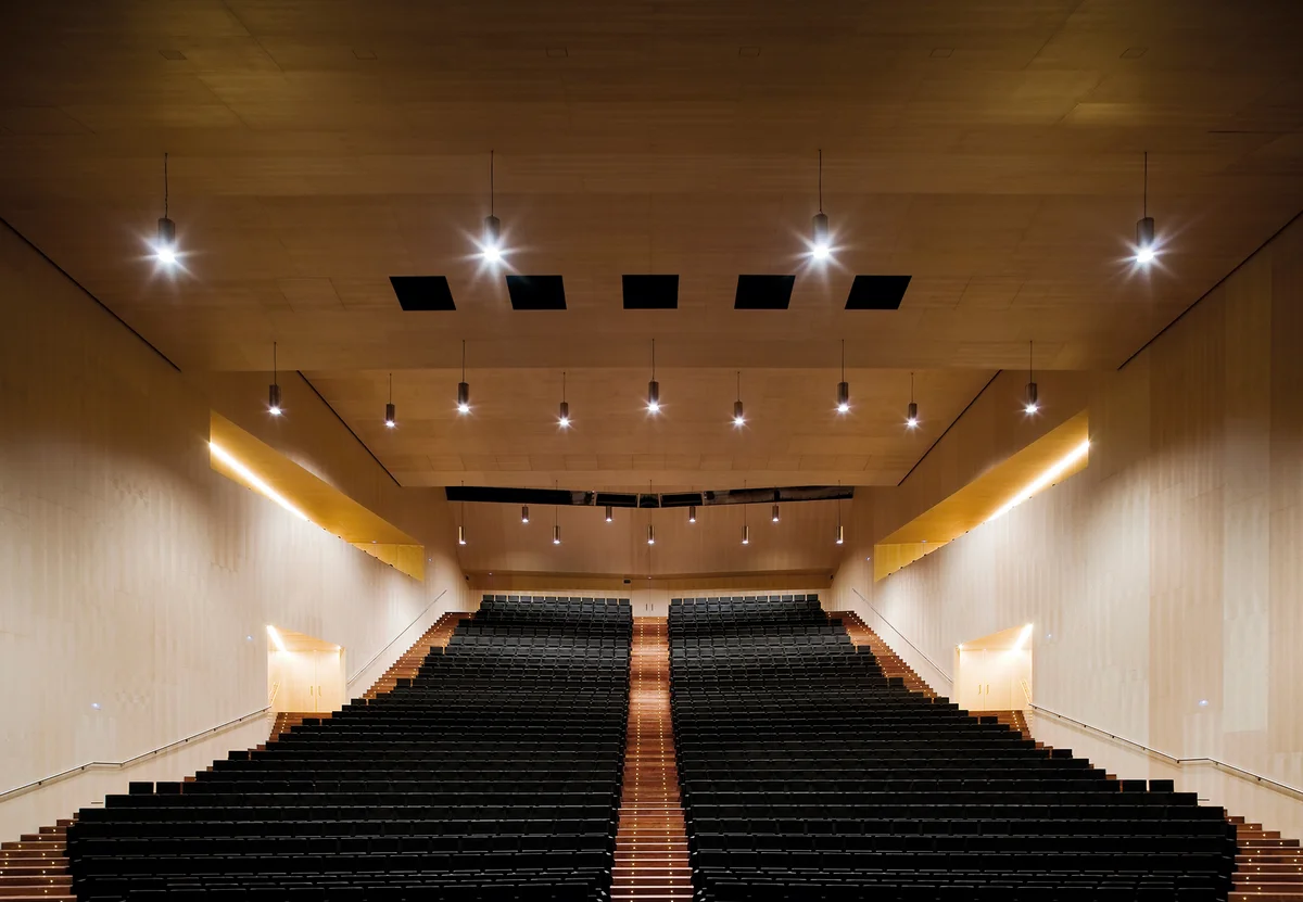 Centro de Exposiciones y Congresos Lienzo Norte